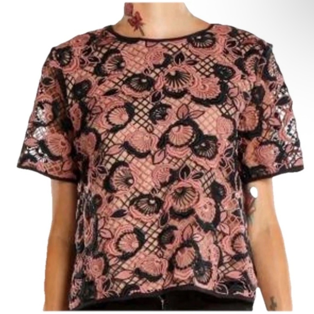 Ann Taylor Textured Dusty Rose & Navy Blue Lace Crochet Short Sleeve Blouse Top